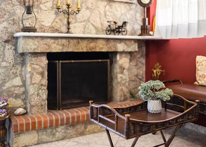 Ariadne's Retreat Apartment