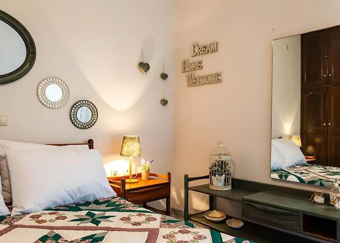 Ariadne's Retreat Oikhalía