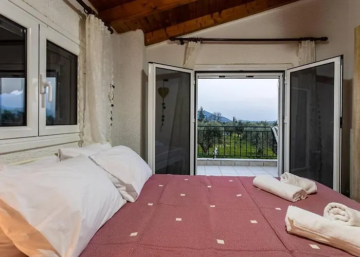 Ariadne's Retreat Oikhalía