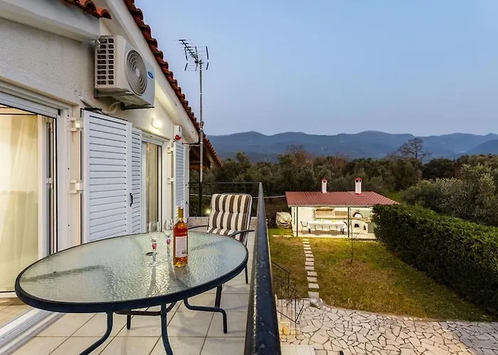 Ariadne's Retreat Oikhalía